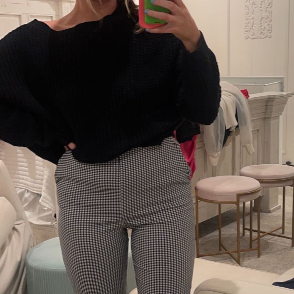 sweater - Picture 3 of 4